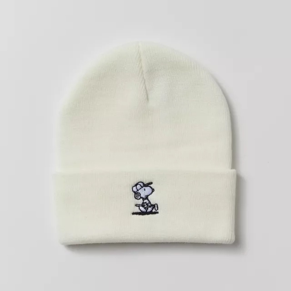 Snoopy Golf Beanie | Urban Outfitters